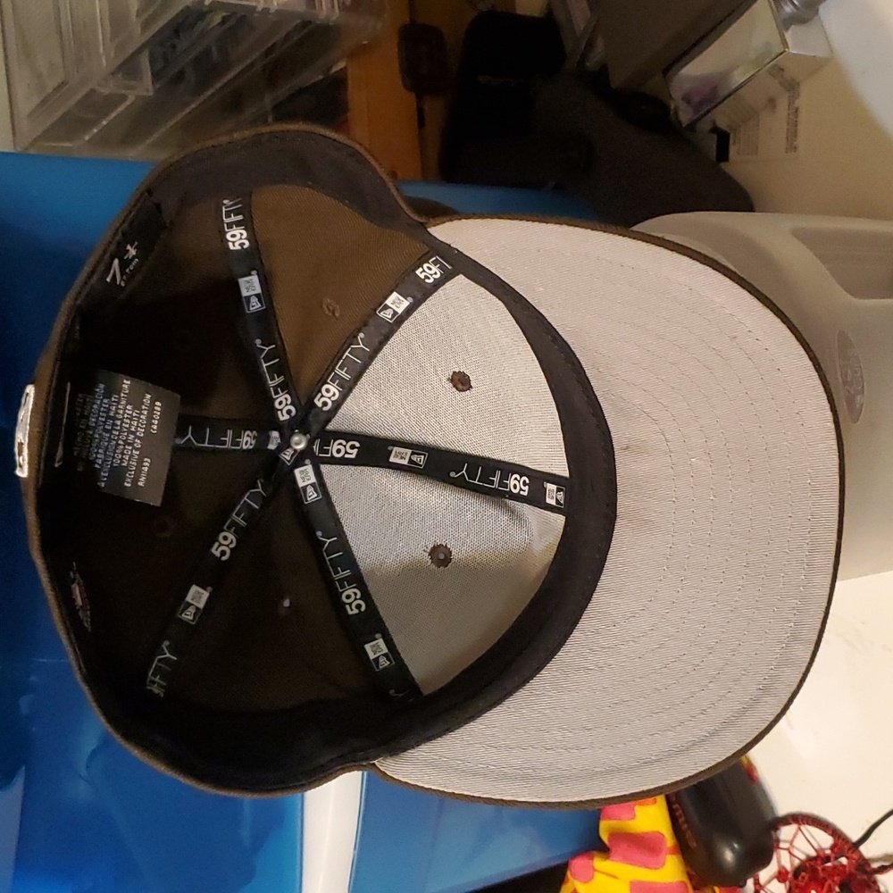NEW ERA 51FIFTY Cap Brown White NY Baseball Hat Size 7 1/4 Genuin Merchandise - Picture 6 of 10